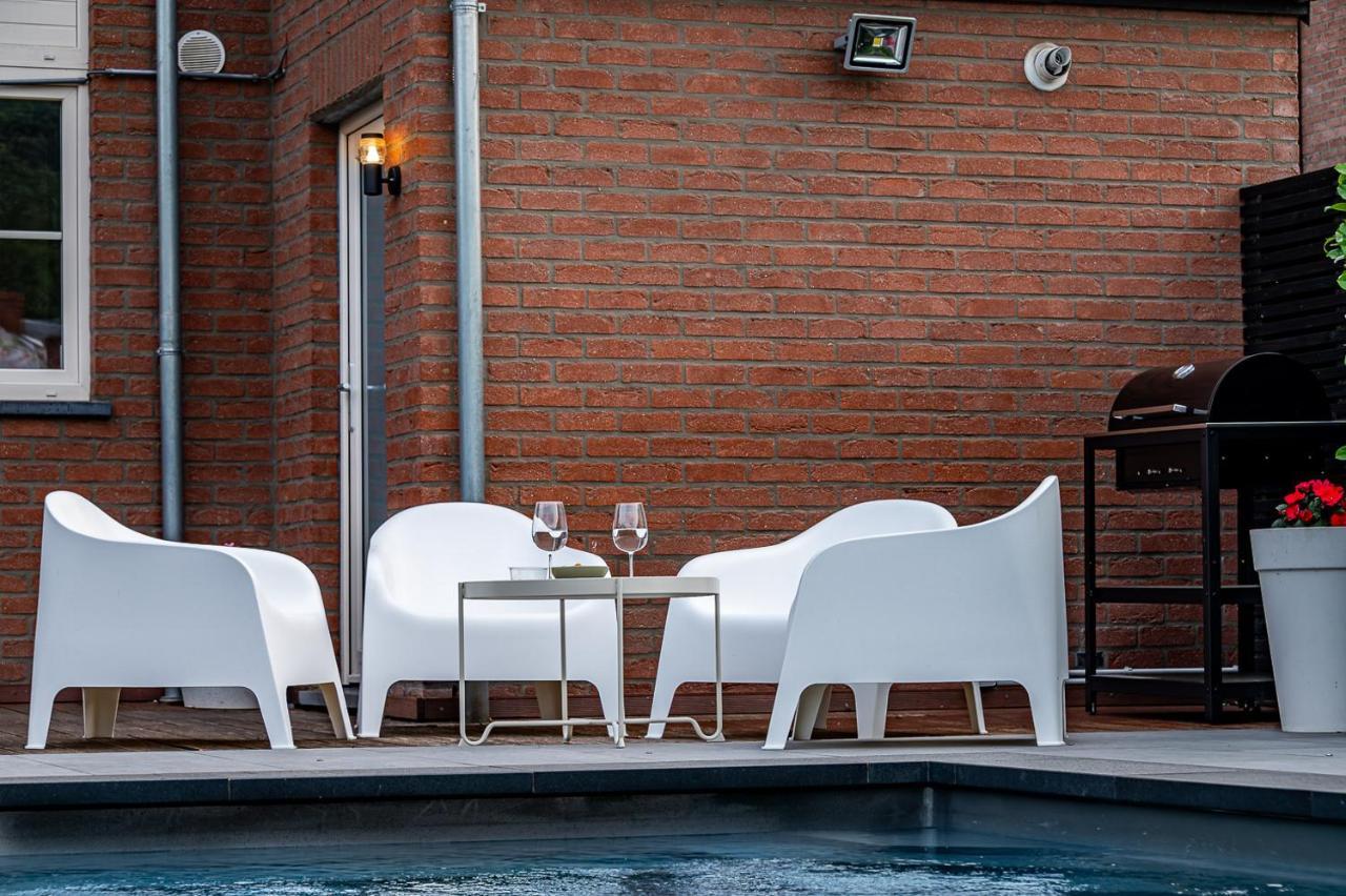 Chez Sabine Et Eric Maison Pour 6 Personnes Avec Piscine Chauffee Andenne 外观 照片